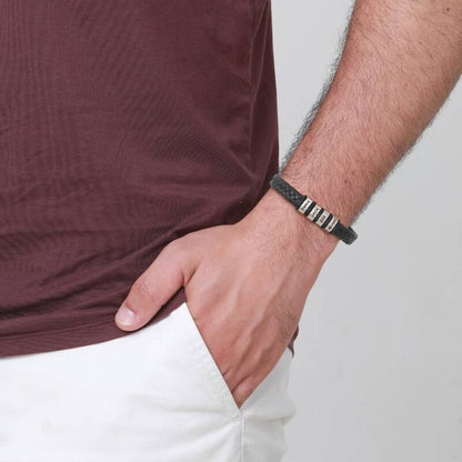 Best Dad in The World – Braided Black Leather Bracelet with Personalised Name Engraving
