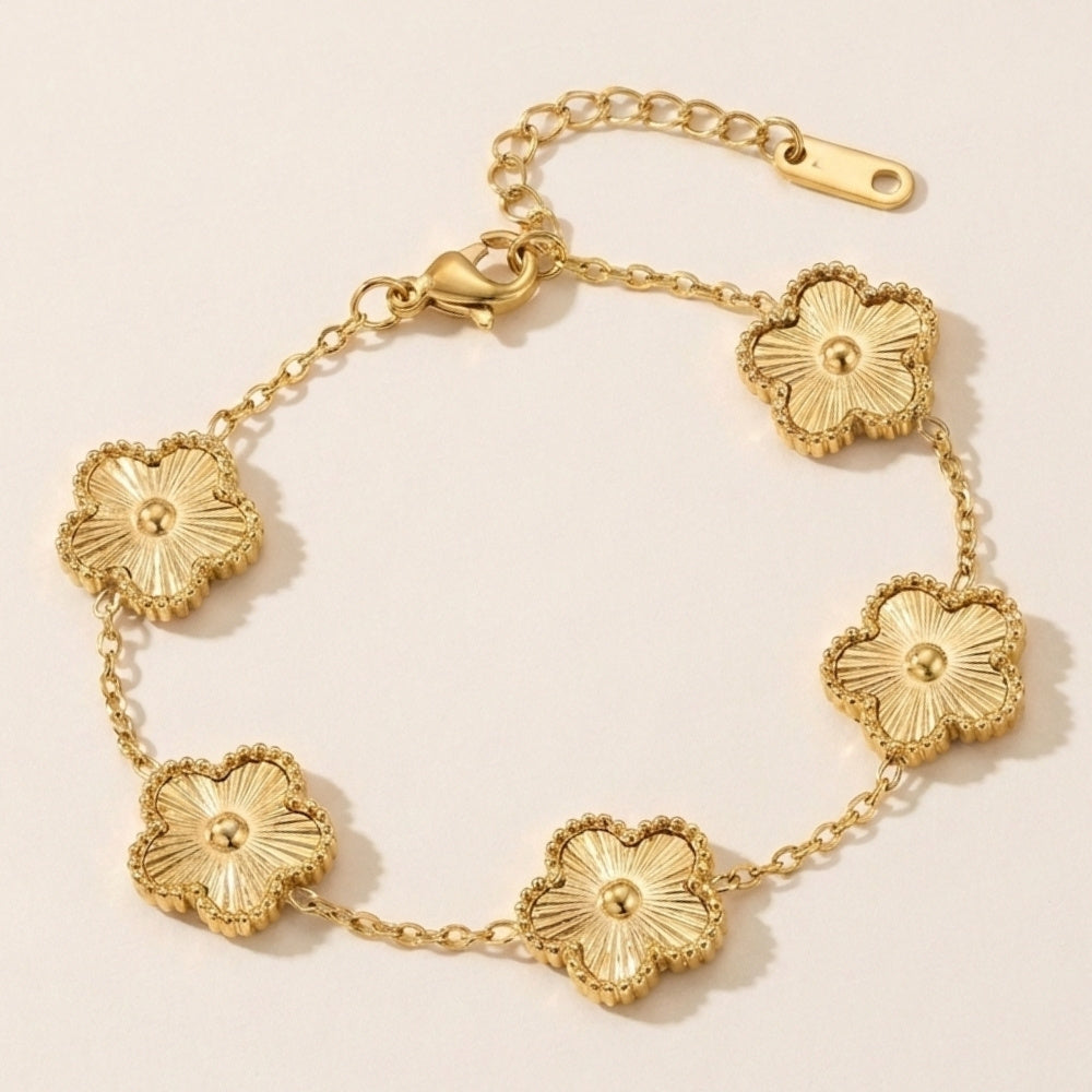 Lucky Clover Charm Bracelet