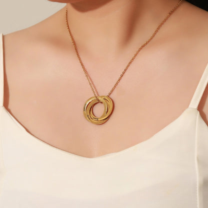 To My Wife - Interlocking Rings Necklace with Personalised Names