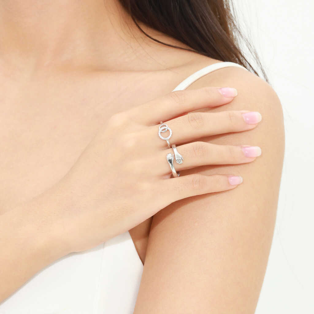 Hug Ring
